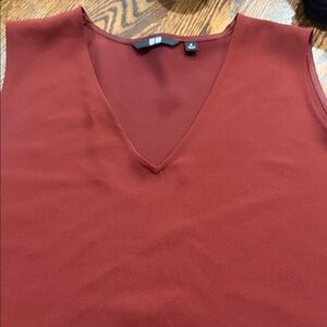 Uniqlo V-Neck Sleeveless Blouse - Deep Red